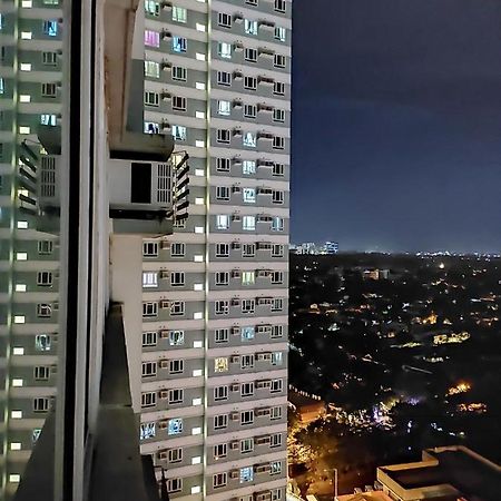 The Beacon Makati Aparthotel Манила Екстериор снимка