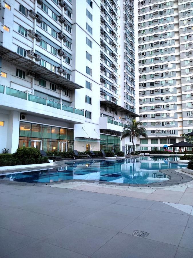 The Beacon Makati Aparthotel Манила Екстериор снимка