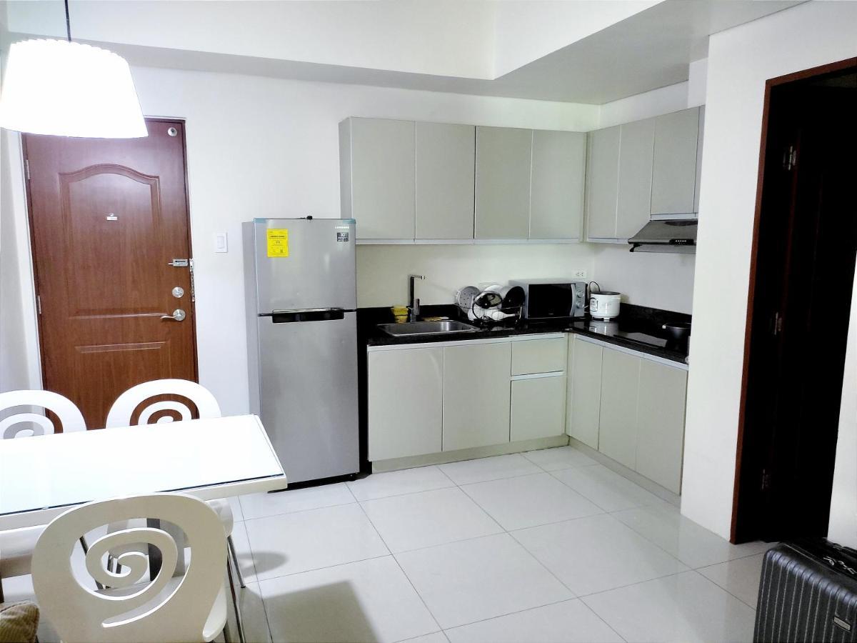 The Beacon Makati Aparthotel Манила Екстериор снимка