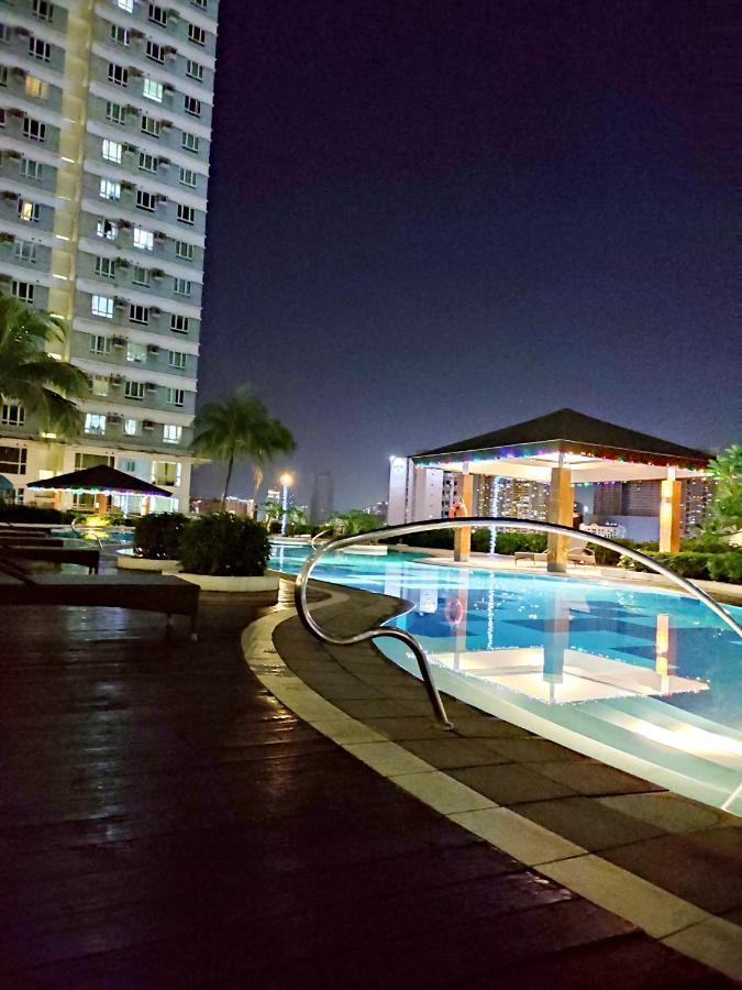 The Beacon Makati Aparthotel Манила Екстериор снимка